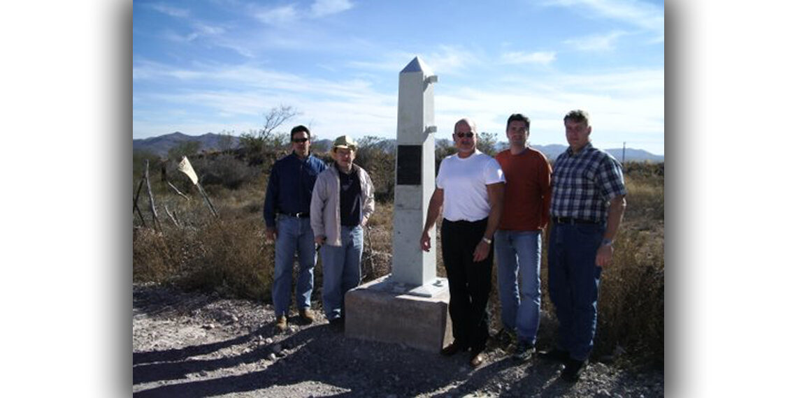 Graves,, Scott, DAK, Rogers border
